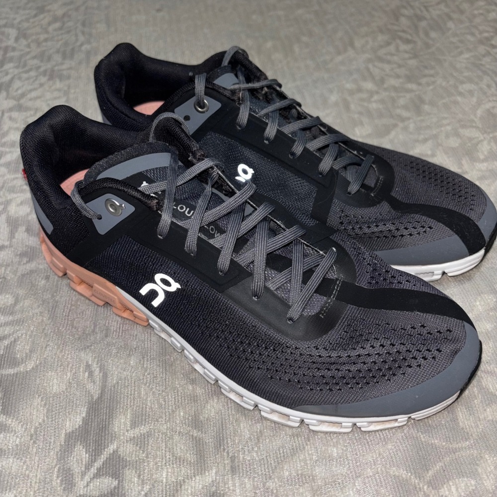 On CloudFlow Running Shoes Womens 9.5 Black Peach Sneaker Excellent